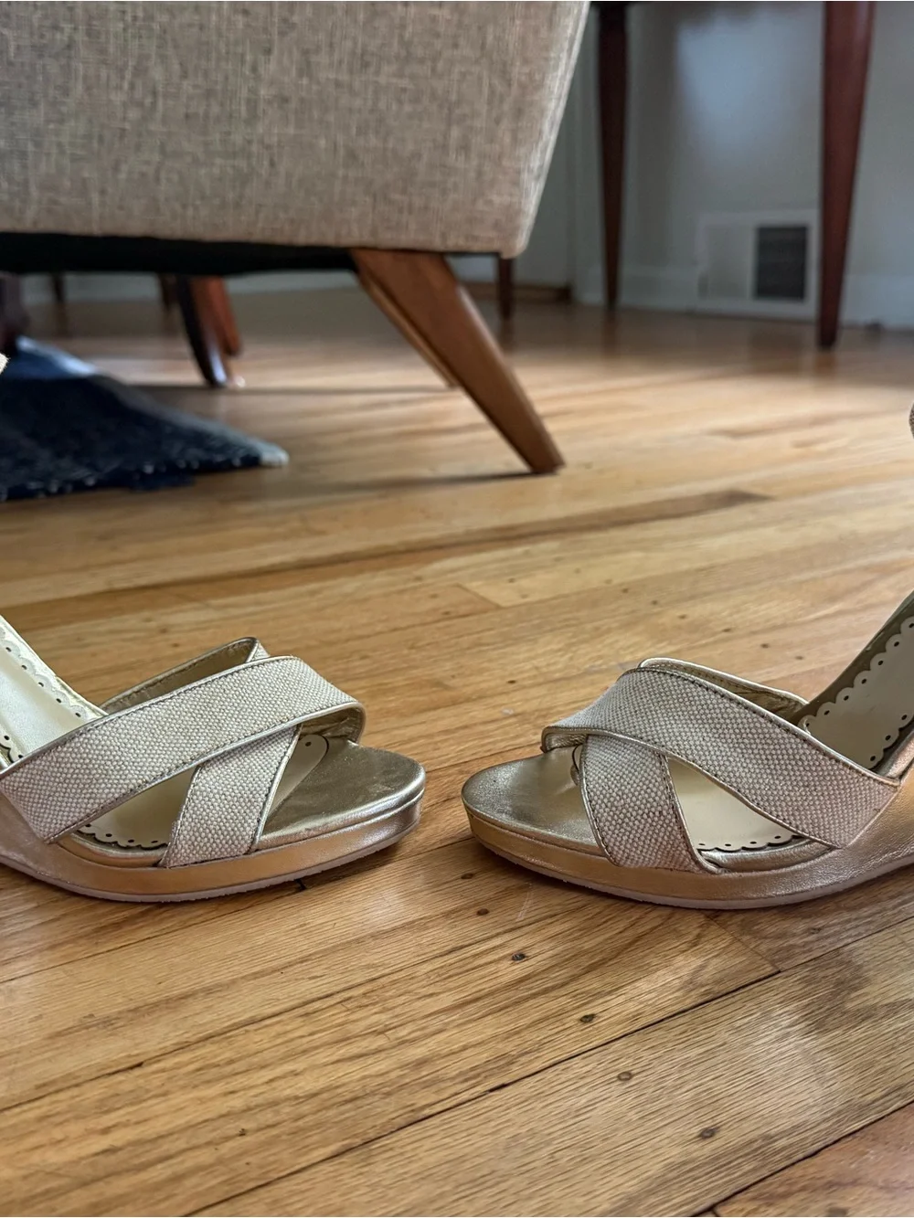 Lilly Pulitzer Champagne Beige Metallic Crisscross Wedges